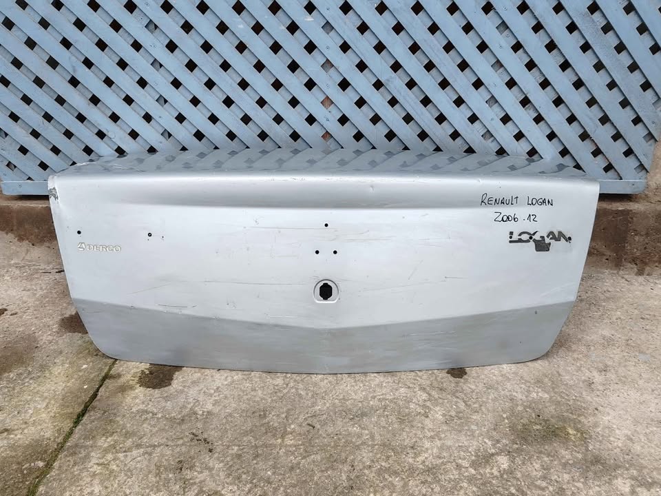 Tapa maleta Renault Logan 2006 - 2012