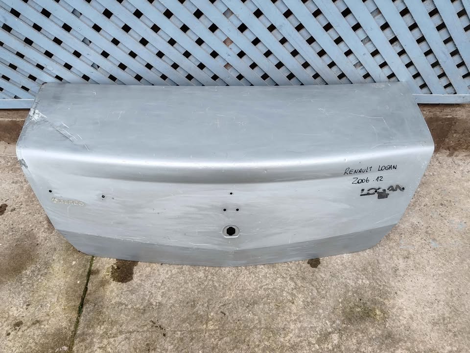 Tapa maleta Renault Logan 2006 - 2012 - Imagen 2