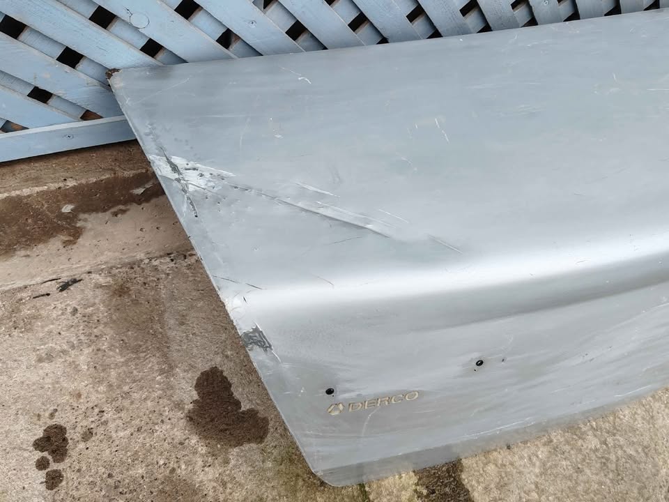 Tapa maleta Renault Logan 2006 - 2012 - Imagen 5