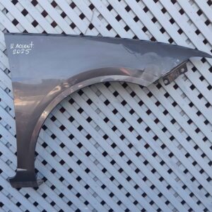 Tapabarro delantero derecho Hyundai Accent 2025