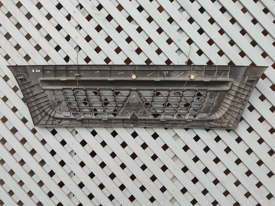 Máscara Mitsubishi Fuso Canter 2007 - 2015 - Imagen 5