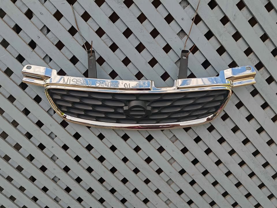 Máscara Nissan Sentra 2001 - 2003 - Imagen 2