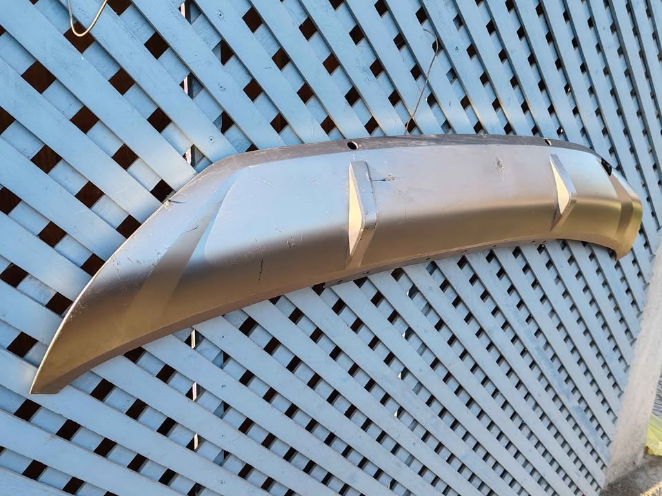 Moldura de parachoque trasero Hyundai Tucson 2022 - 2024 - Imagen 4