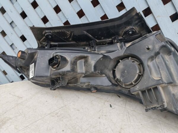 Óptico izquierdo superior Hyundai Tucson 2022 - 2025 - Imagen 8