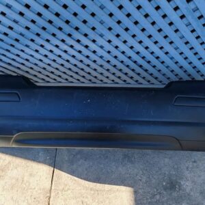 Parachoque trasero Nissan Tiida 2010 - 2015