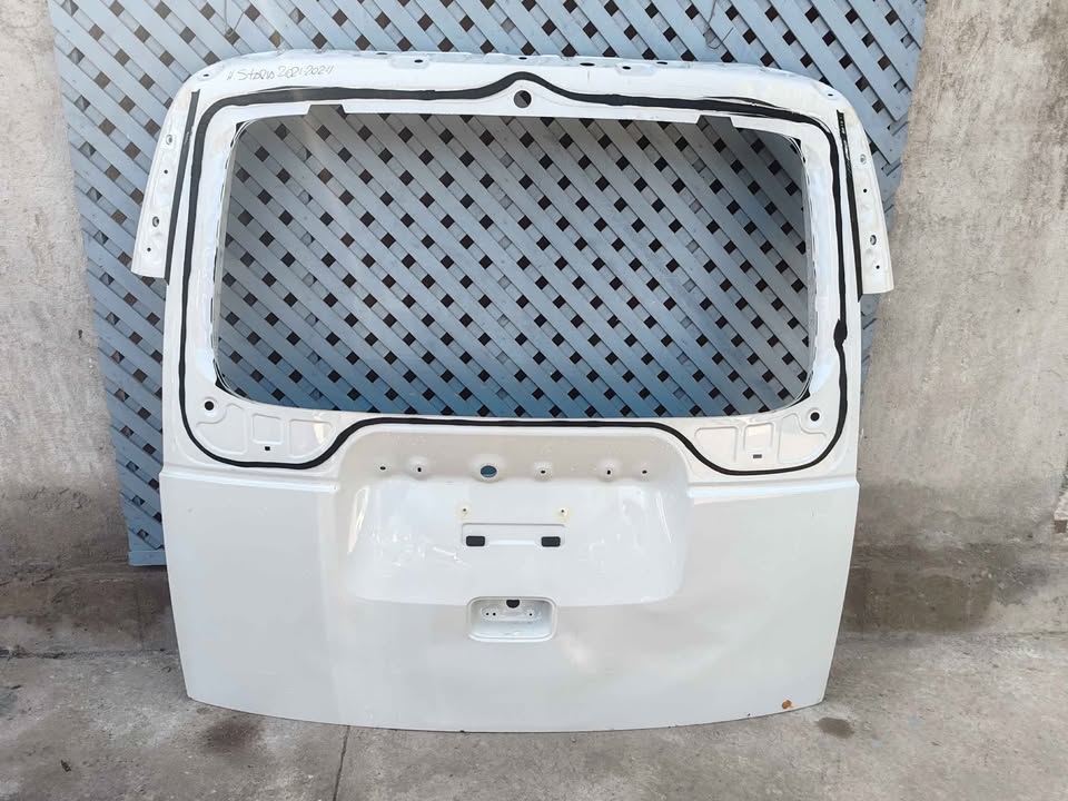 Portalón Hyundai Staria 2021 - 2024