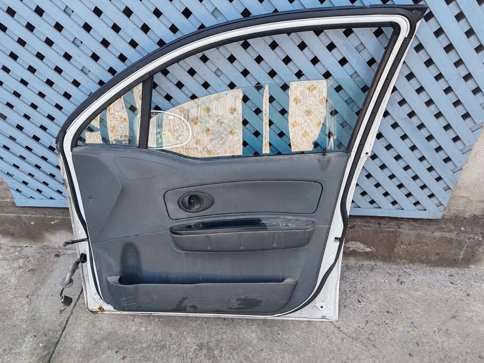 Puerta delantera derecha Chevrolet Spark 2006 - 2010 - Imagen 8