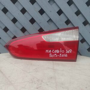 Foco de maleta Kia Cerato 2013 - 2016