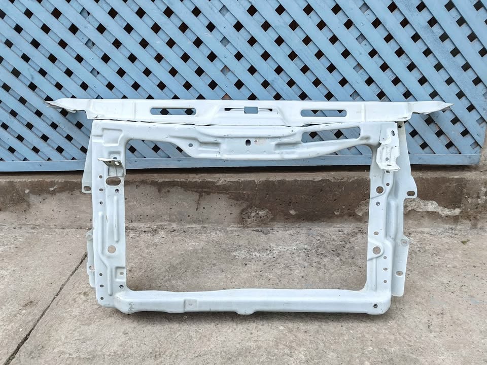 Frontal Volkswagen Voyage 2017 - 2024