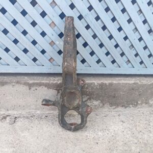 Muñón delantero izquierdo Volkswagen Amarok 2011 - 2017