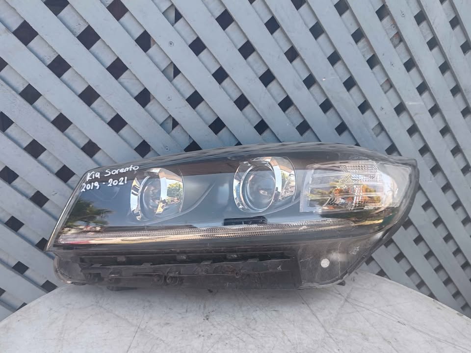 Óptico izquierdo Kia Sorento 2019 - 2021 - Imagen 2