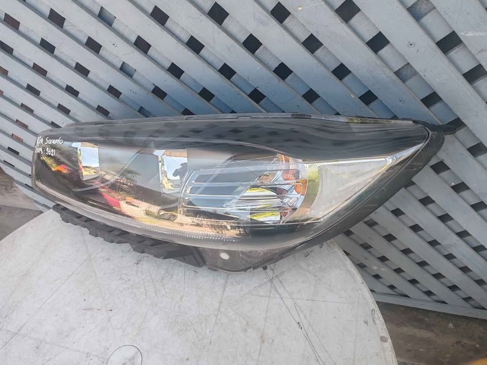 Óptico izquierdo Kia Sorento 2019 - 2021 - Imagen 3