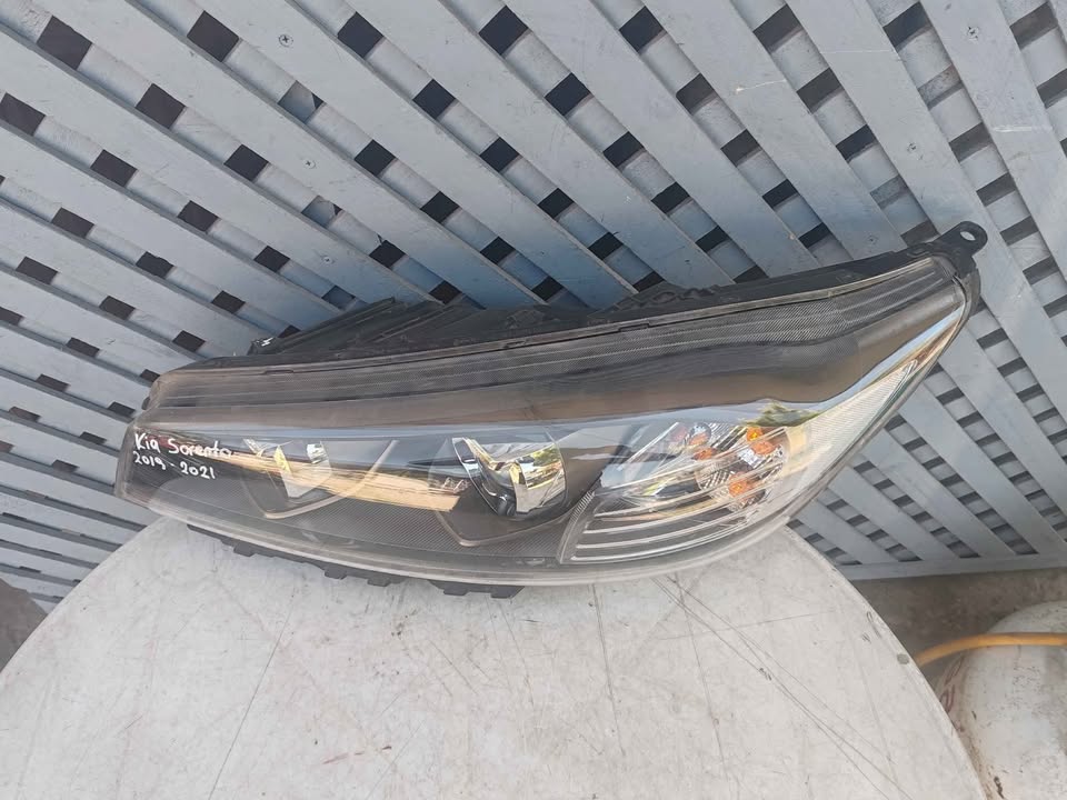 Óptico izquierdo Kia Sorento 2019 - 2021 - Imagen 4