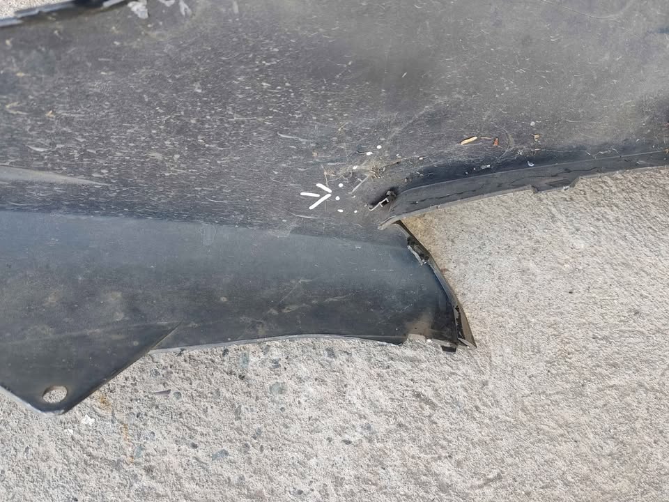 Parachoque delantero Hyundai Accent 2021 - 2023 - Imagen 9