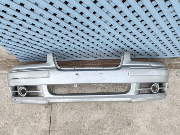 Parachoque delantero Hyundai Trajet 2001 - 2004