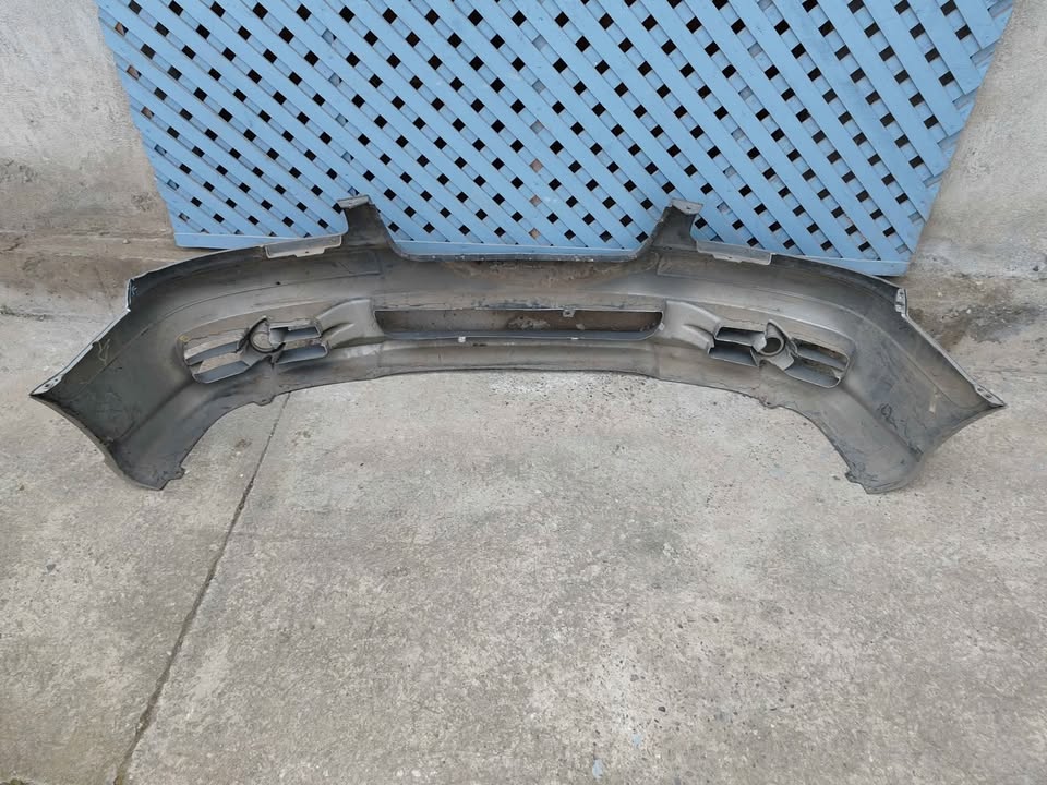 Parachoque delantero Hyundai Trajet 2001 - 2004 - Imagen 9
