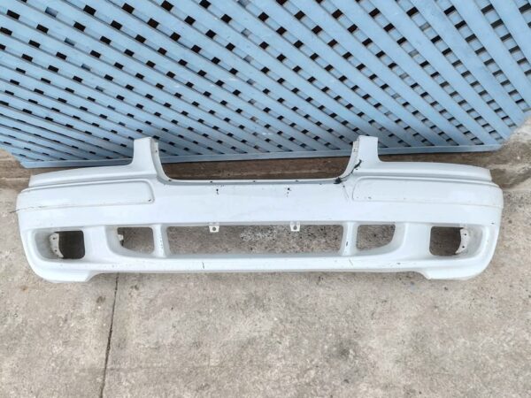 Parachoque delantero Hyundai Trajet 2005 - 2007