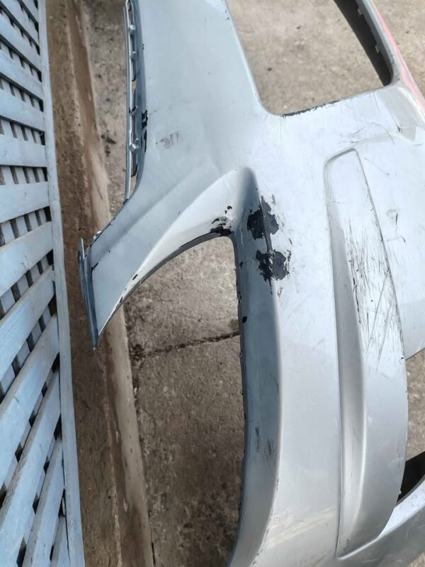 Parachoque delantero Hyundai i30 2009 - 2011 - Imagen 4