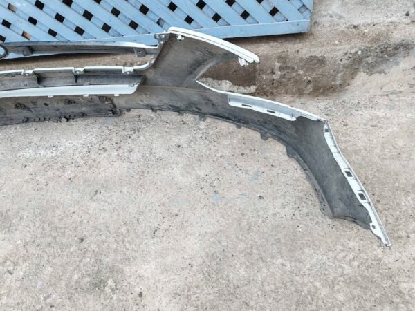 Parachoque delantero superior Hyundai H1 2008 - 2014 - Imagen 5