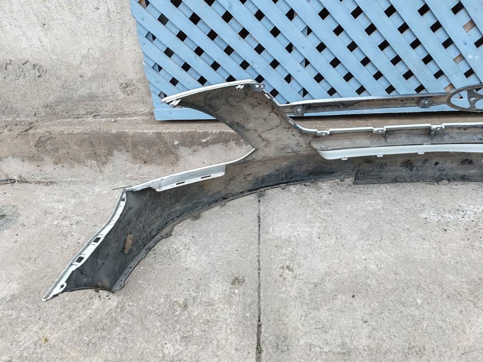Parachoque delantero superior Hyundai H1 2008 - 2014 - Imagen 6