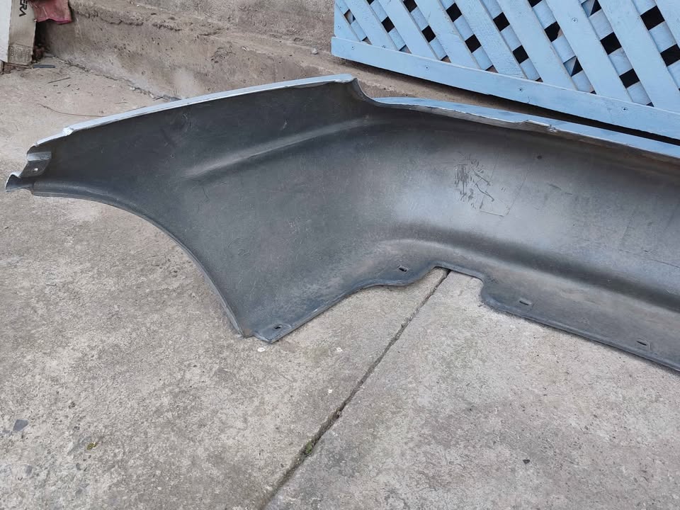 Parachoque trasero Chevrolet Corsa sedan 2000 - 2008 - Imagen 7