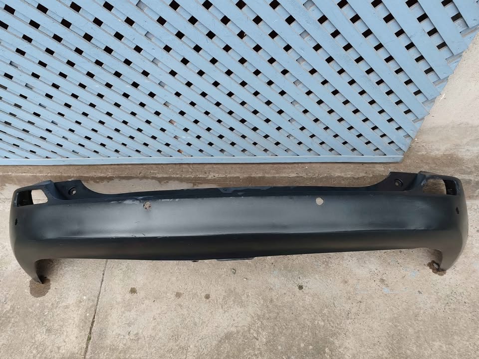 Parachoque trasero Toyota Rav4 2013 - 2016