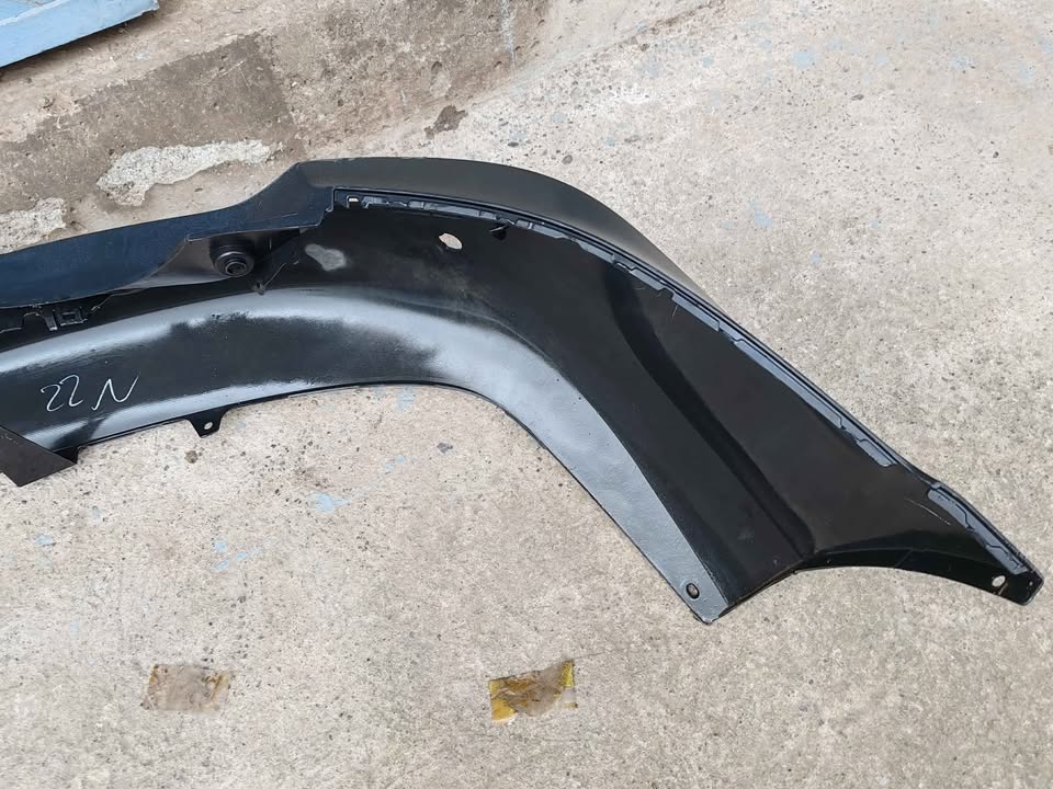Parachoque trasero Toyota Rav4 2013 - 2016 - Imagen 7