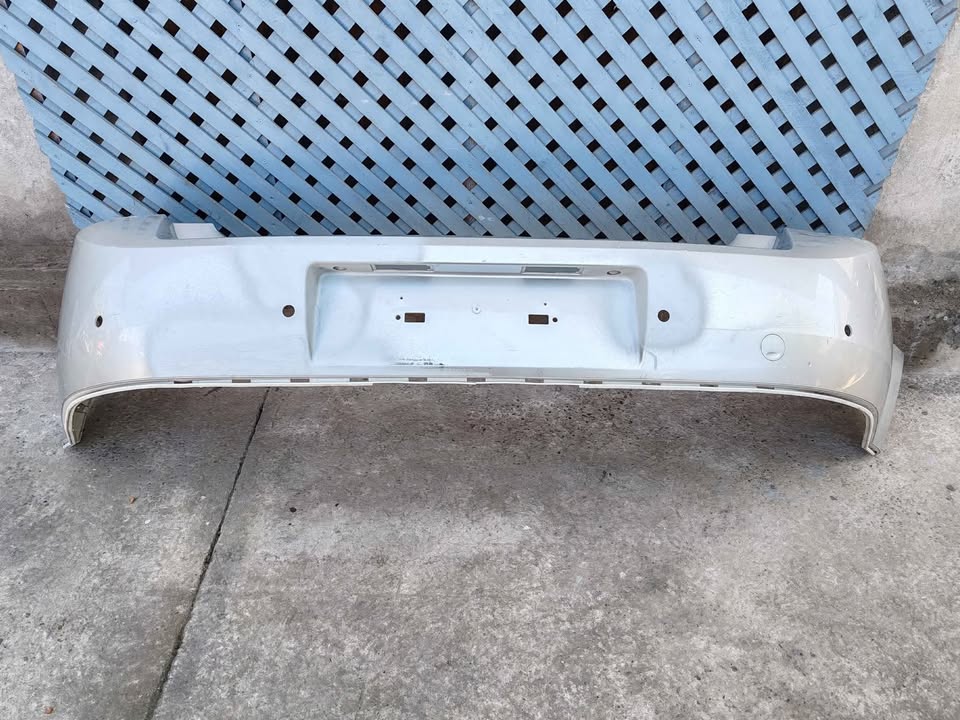 Parachoque trasero chevrolet Vectra 2005 - 2008