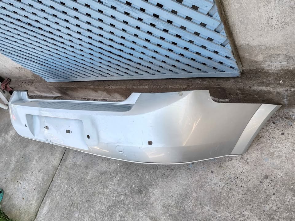 Parachoque trasero chevrolet Vectra 2005 - 2008 - Imagen 4