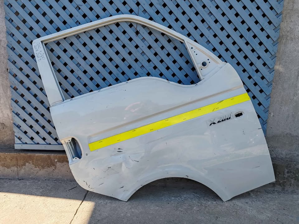 Puerta delantera derecha JAC X200 2017 - 2023