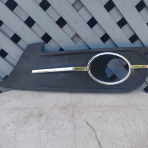 Tapa de neblinero izquierdo DFM S50 2018 - 2023