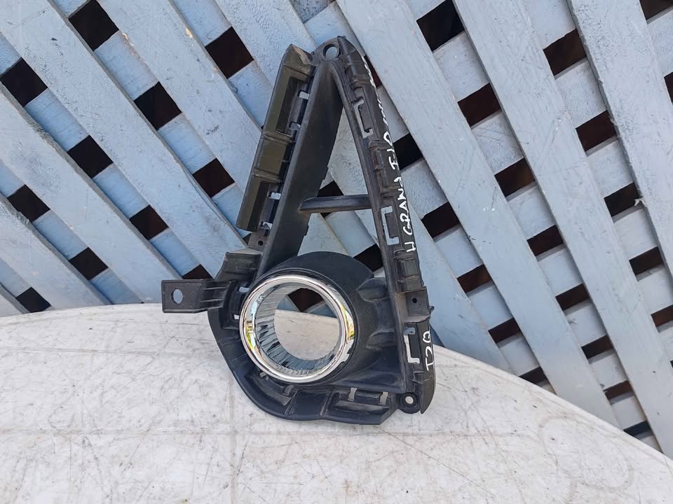 Tapa de neblinero izquierdo Hyundai Grand i10 2021 - 2023