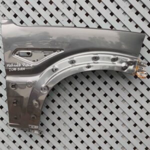 Tapabarro derecho Mahindra Pick Up 2018 - 2025