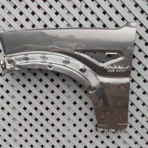 Tapabarro izquierdo Mahindra Pick Up 2018 - 2024