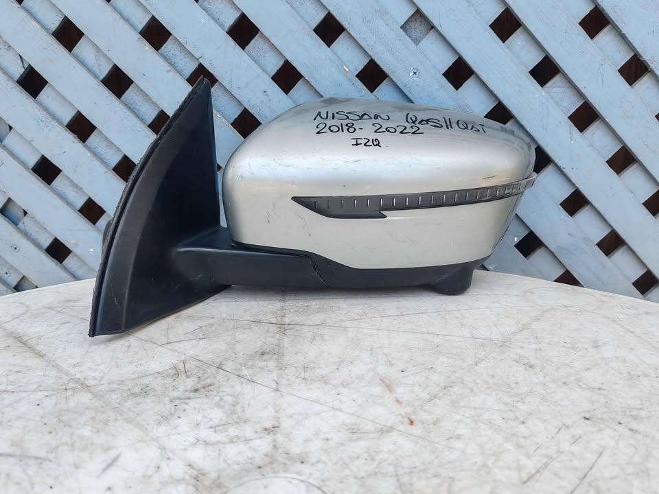 Espejo izquierdo Nissan Qashqai 2018 - 2022