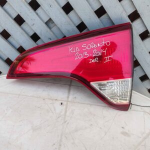 Foco trasero derecho de portalón Kia Sorento 2013 - 2014 (II)