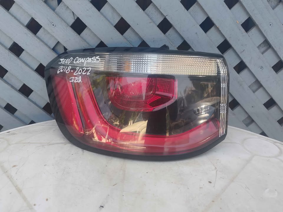 Foco trasero izquierdo Jeep Compass 2018 - 2022