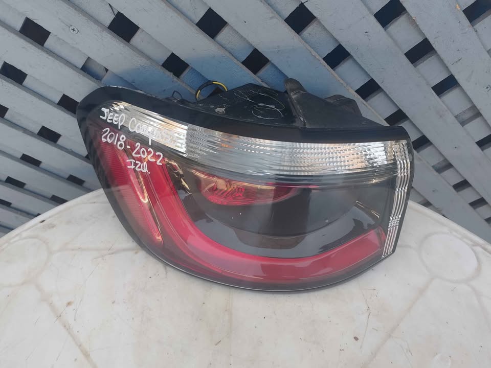 Foco trasero izquierdo Jeep Compass 2018 - 2022 - Imagen 2