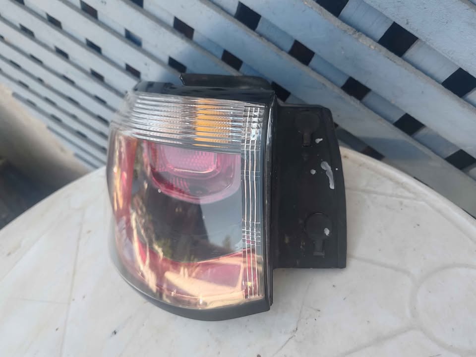 Foco trasero izquierdo Jeep Compass 2018 - 2022 - Imagen 3