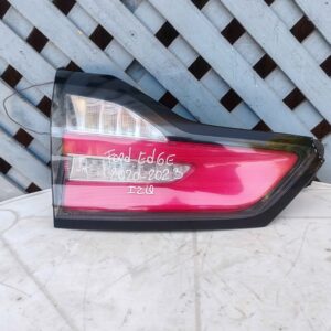 Foco trasero izquierdo de portalón Ford Edge 2020 - 2023