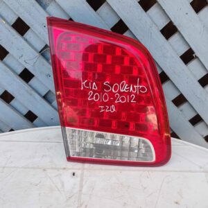Foco trasero izquierdo de portalón Kia Sorento 2010 - 2012