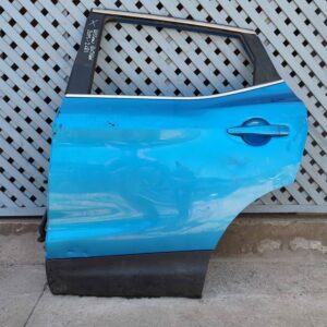 Puerta trasera izquierda Nissan Qashqai 2015 - 2021