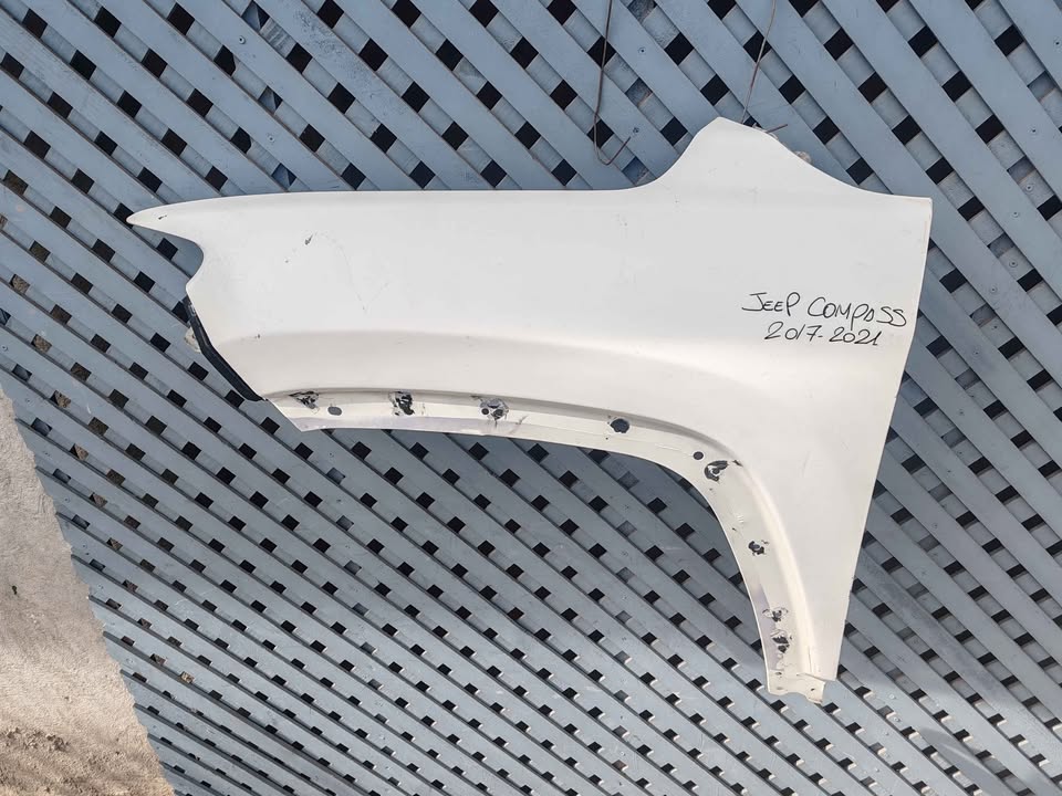 Tapabarro izquierdo Jeep Compass 2017 - 2021 - Imagen 2