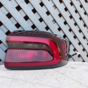 Foco trasero derecho Chery Tiggo 8 2020 - 2022