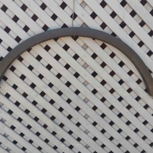 Moldura delantera izquierda Mahindra XUV500 2014 - 2022