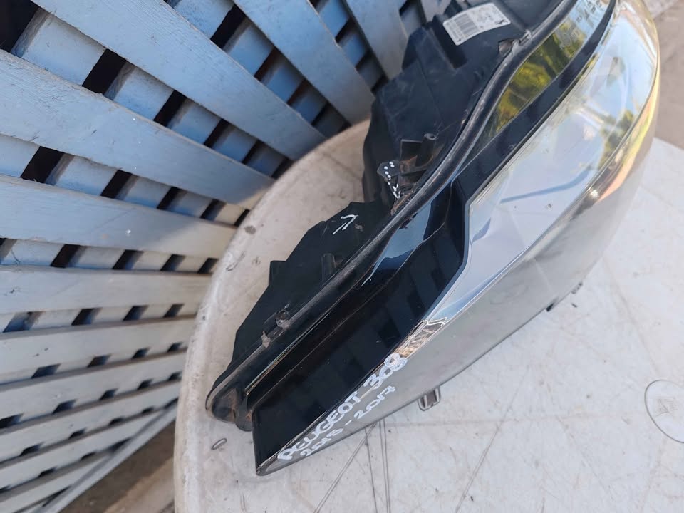 Óptico izquierdo Peugeot 308 2015 - 2017 - Imagen 4