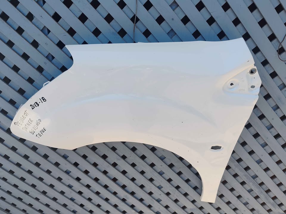 Tapabarro izquierdo Peugeot Partner, Berlingo 2013 - 2018 - Imagen 2