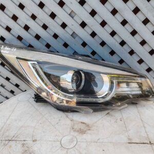 Óptico derecho MG 3 2020 - 2023