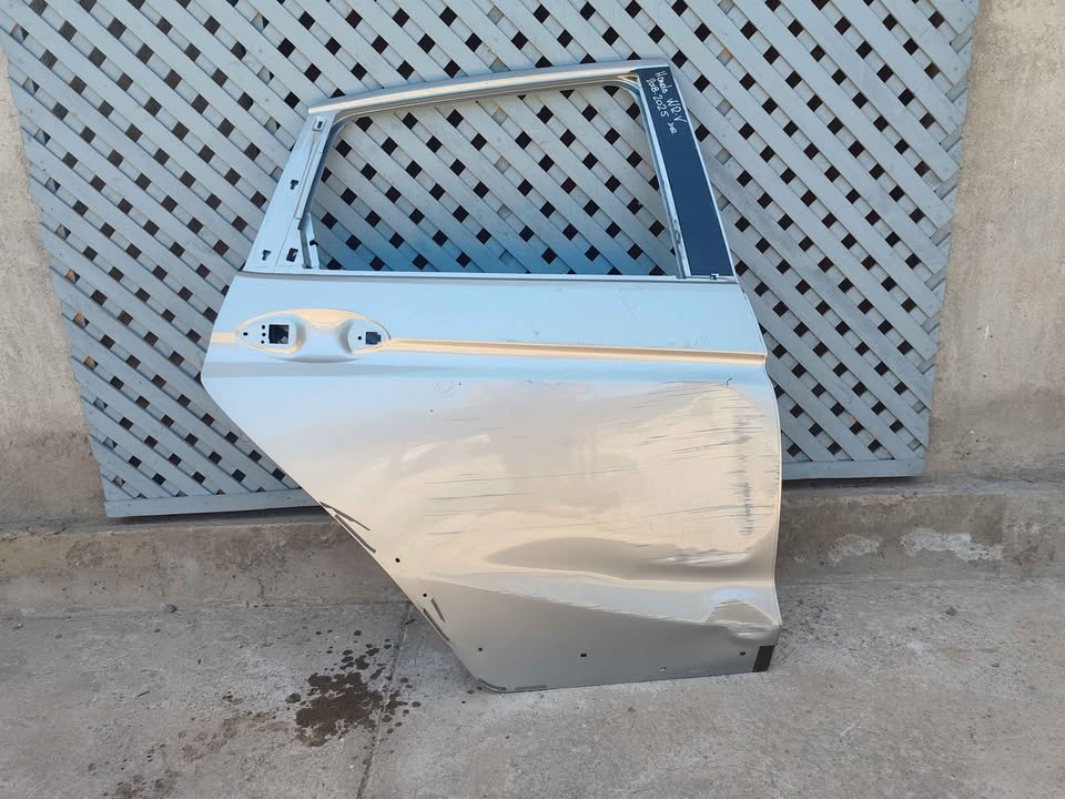 Puerta trasera derecha Honda WR-V 2018 - 2025