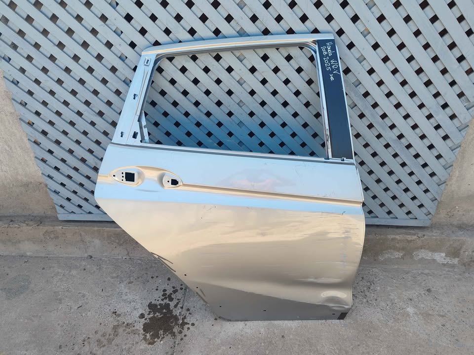 Puerta trasera derecha Honda WR-V 2018 - 2025 - Imagen 2